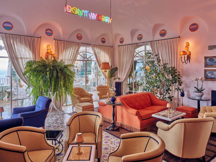 Inviting Le Sirenuse Positano