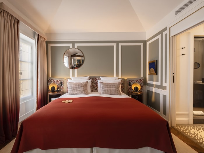 Chaleureux Hôtel Les Lumières Versailles