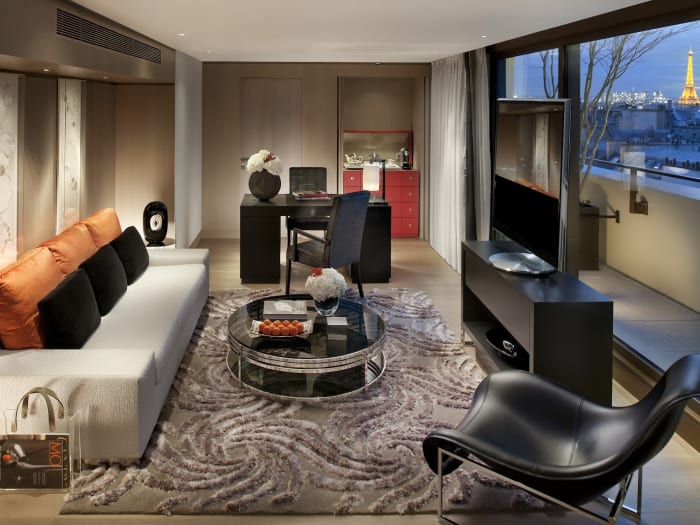 Elegant suite at Mandarin Oriental, Paris