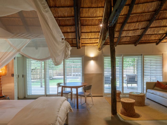 Cozy room Mfuwe Lodge South Luangwa