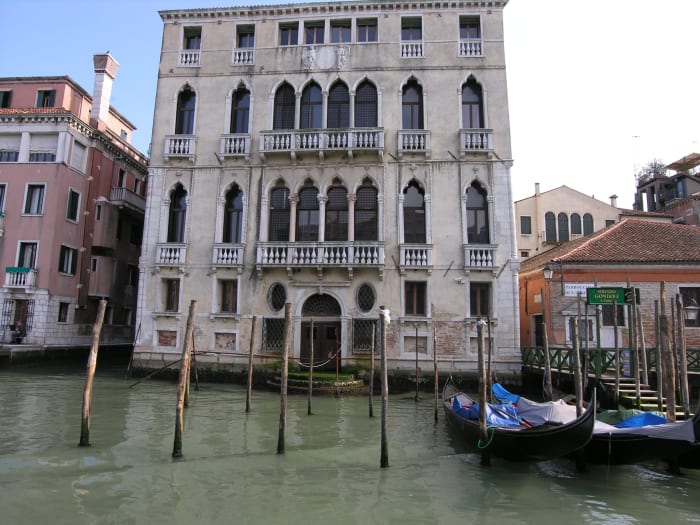 Historic Palazzo Garzoni Venice