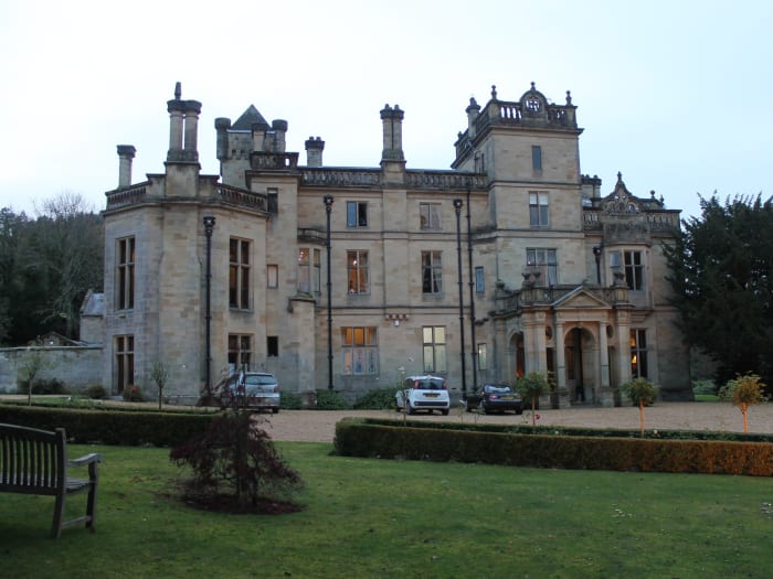 Imposant Hôtel Palé Hall Bala