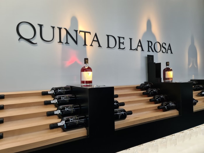 Élégante présentation à Quinta de La Rosa Pinhão