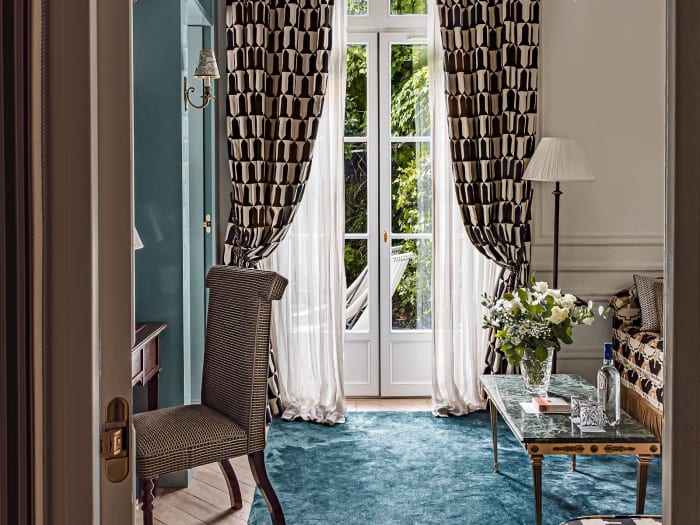 Chaleureux Hôtel Relais Christine Paris