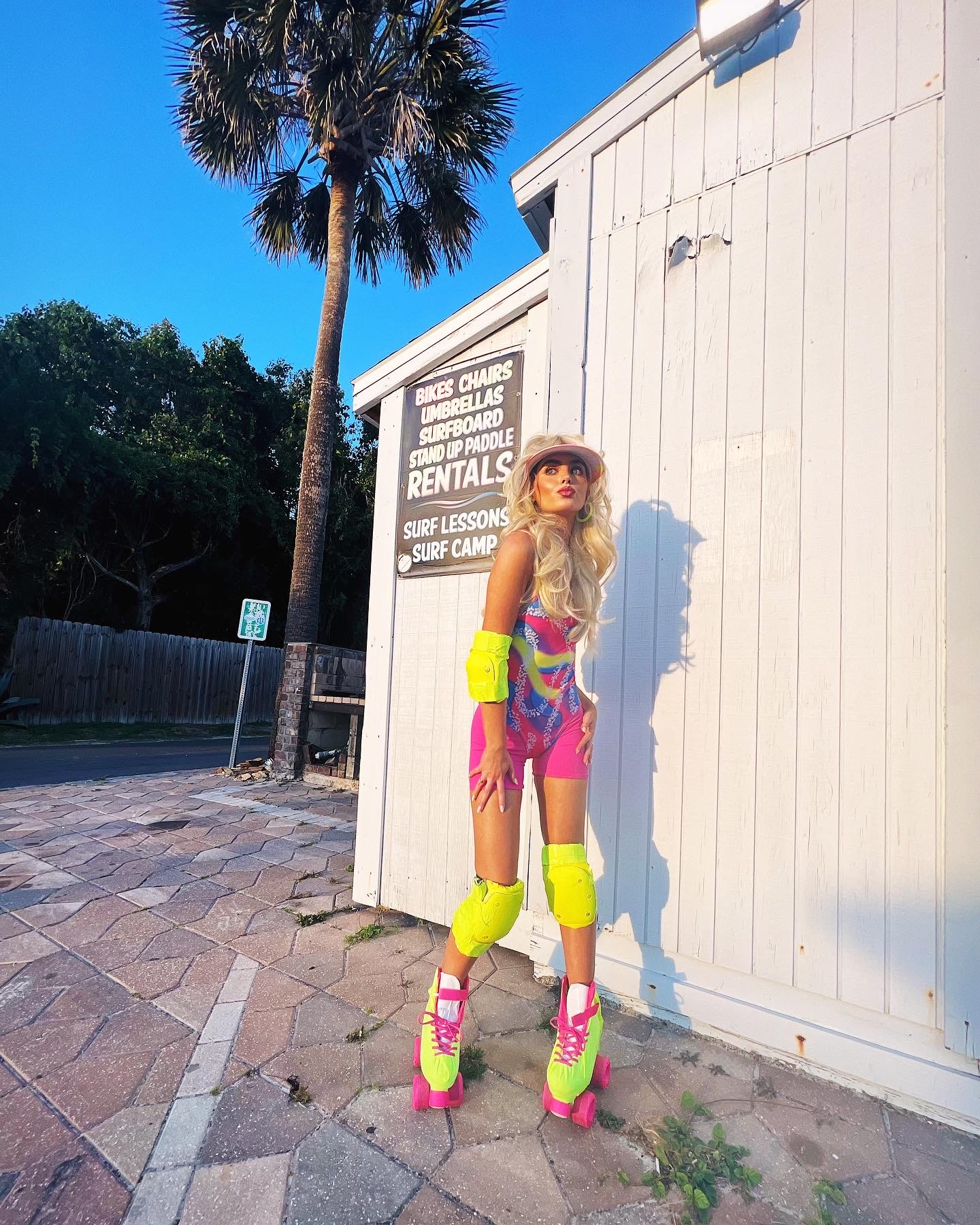 Barbie summer look