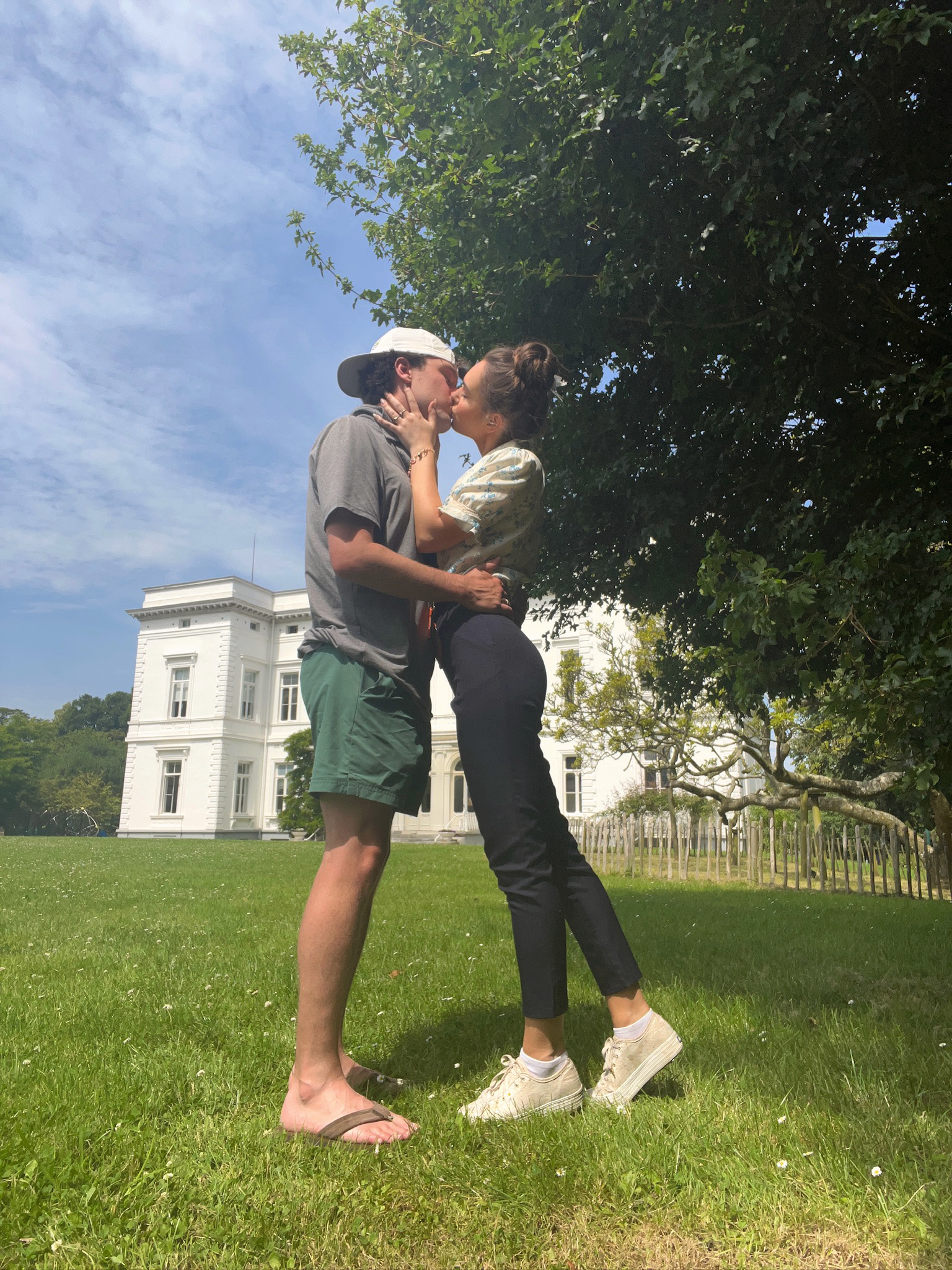 Middle school sweethearts in front of the International School of Brussels chateau