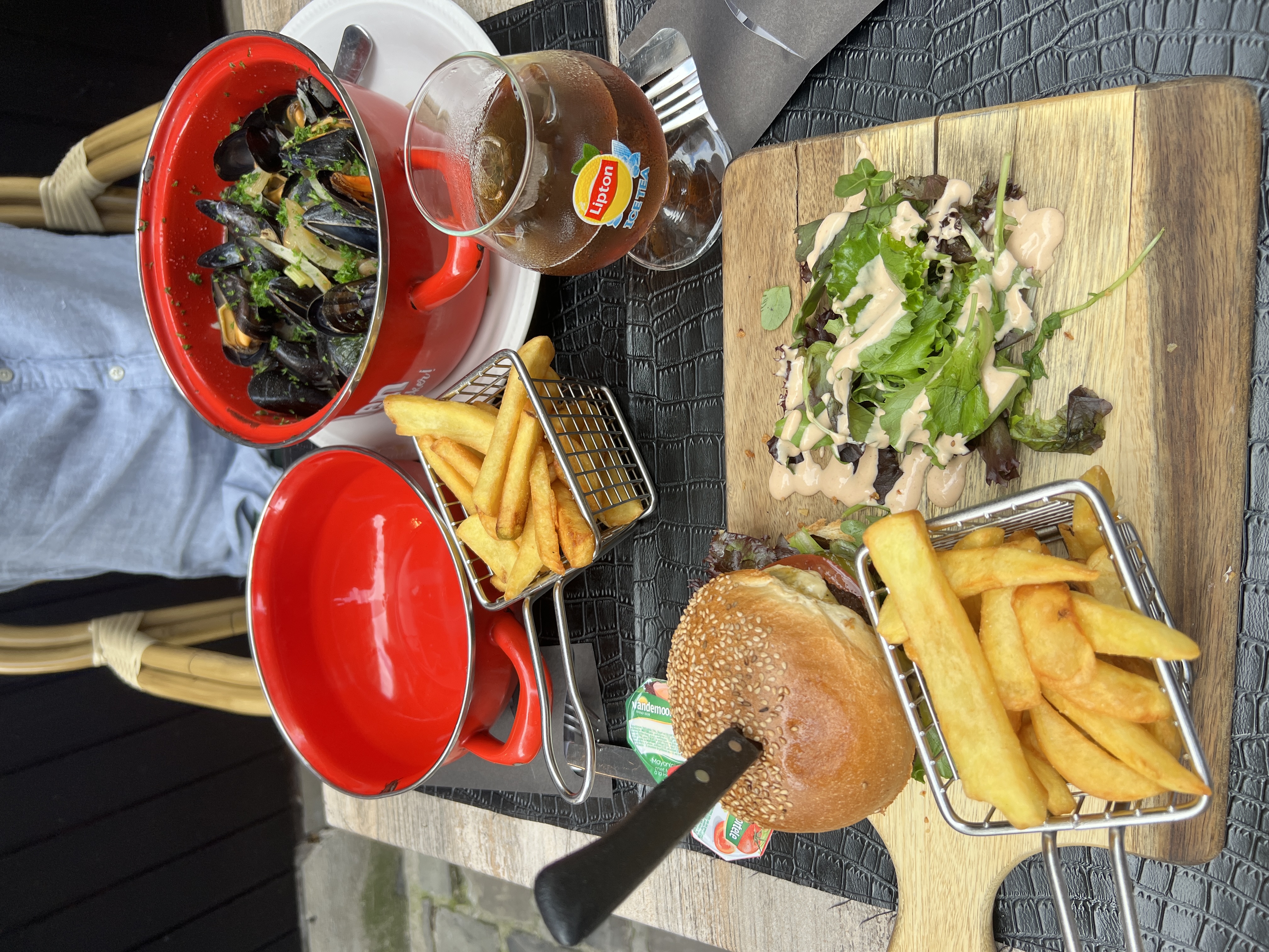 Mussels, Burger and Frites at The Brothers in Brussels Belgium