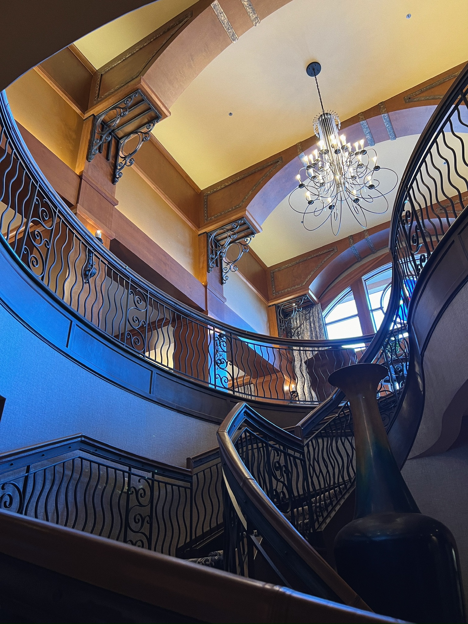 Hotel Quintessence Chandelier
