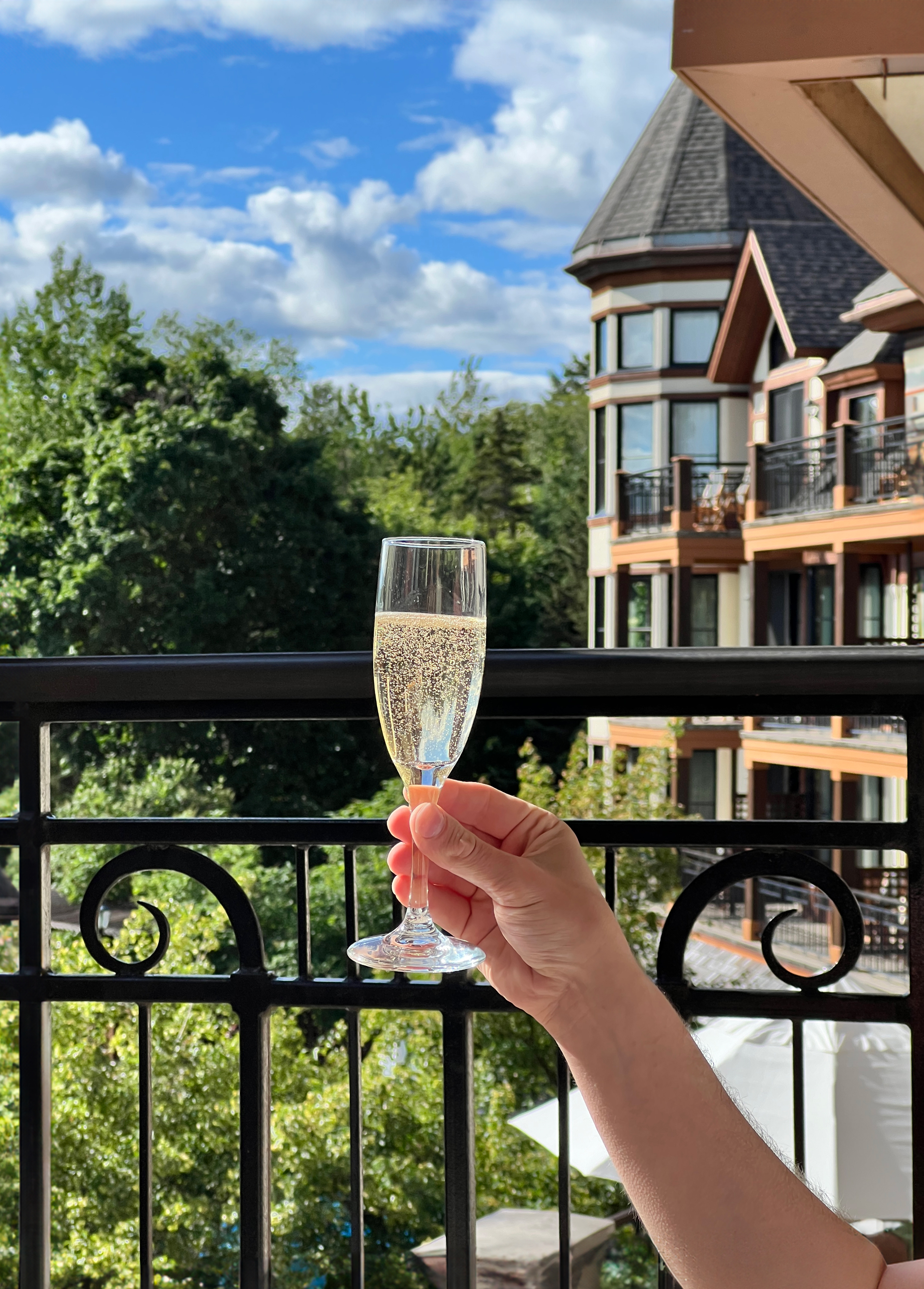 Hotel Quintessence Review in the Summer Time