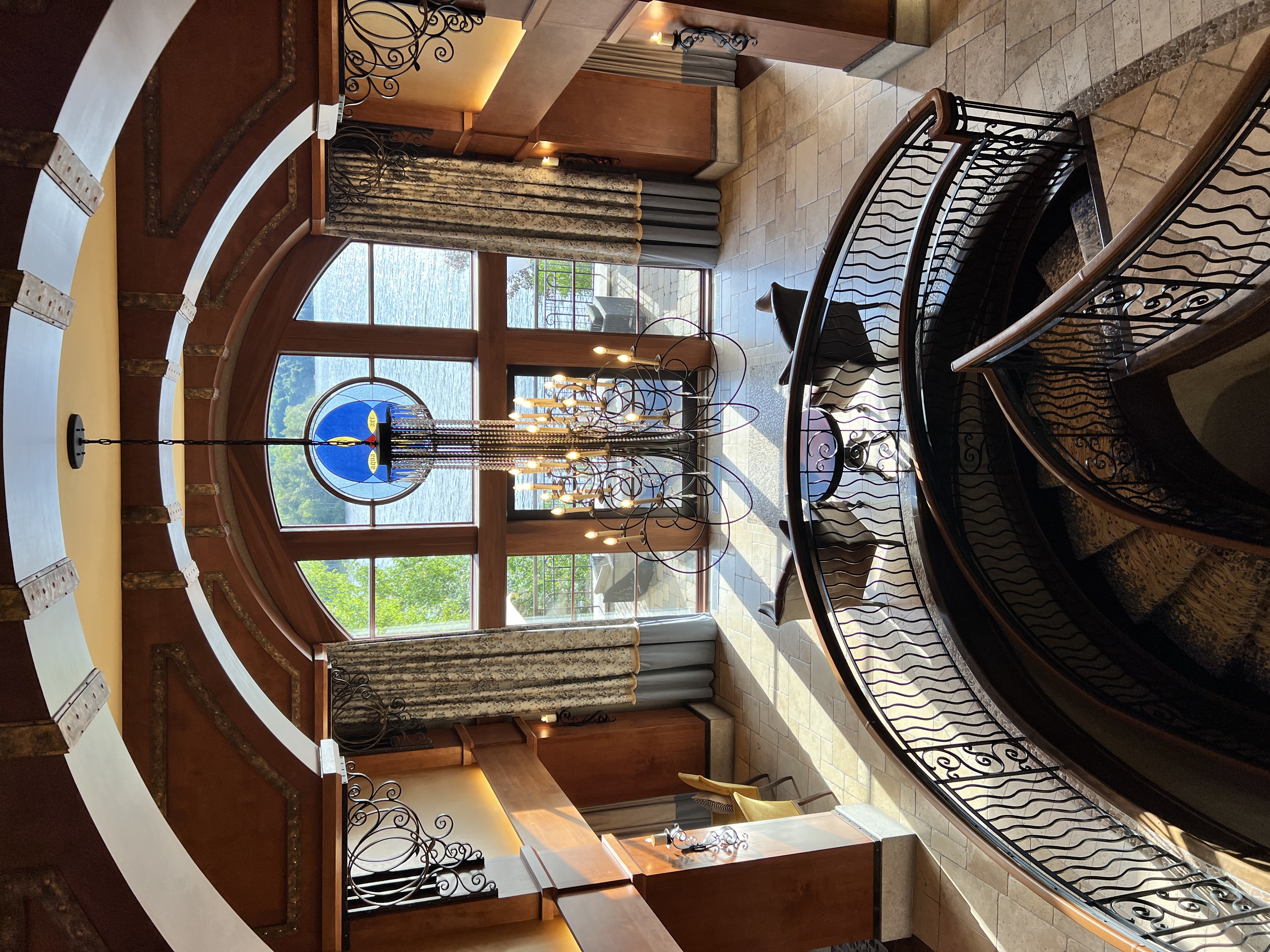 Hotel Quintessence Review in the Summer Time