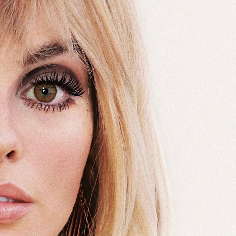 Bohemian Sharon Tate Makeup Look