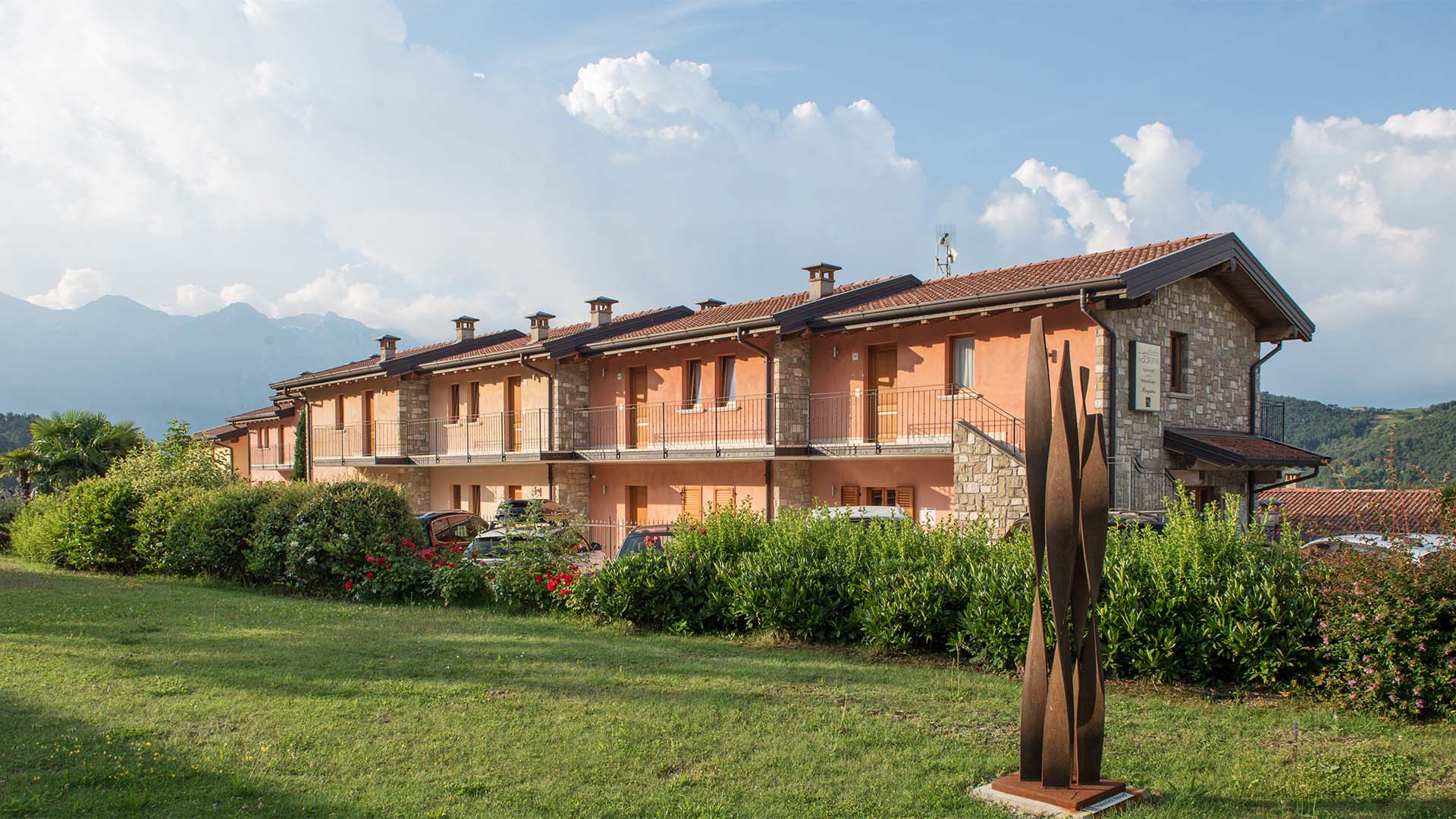 Edifici del Residence La Berna