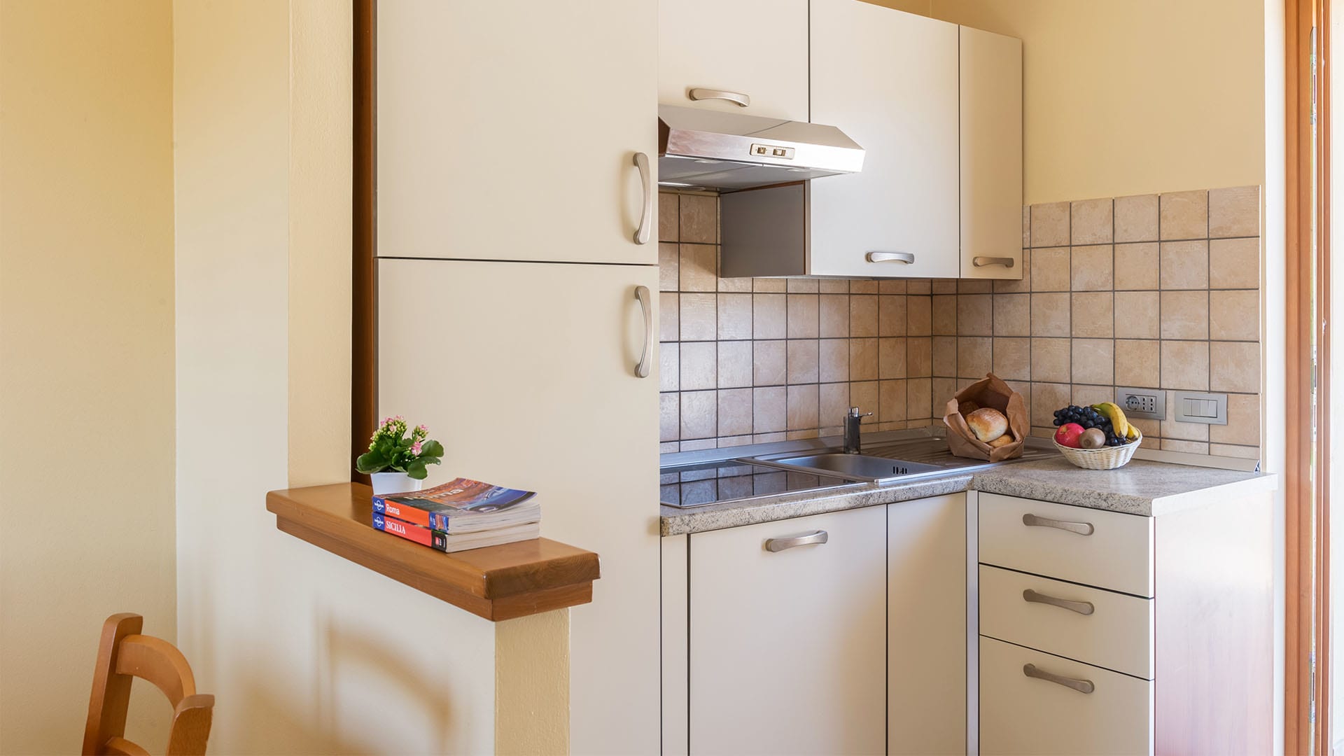 Kitchen – One-bedroom apartment, Residence La Berna