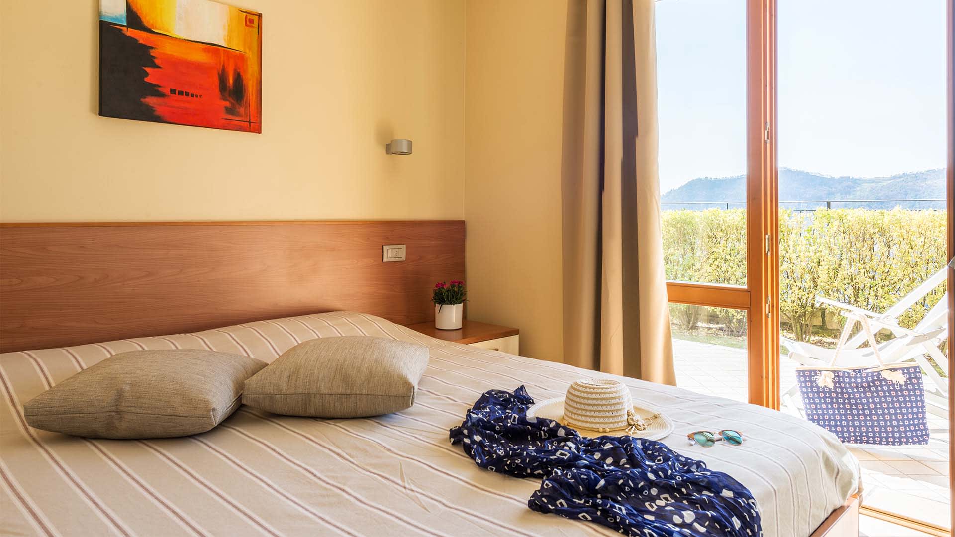 Bedroom – Three-bedroom apartment, Residence La Berna