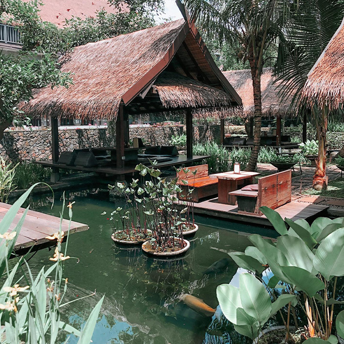 Gazebo dan Kolam Ikan