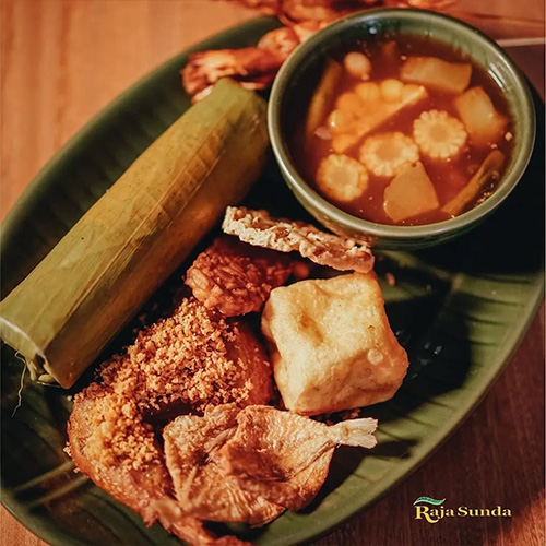 Nasi Timbel Komplit