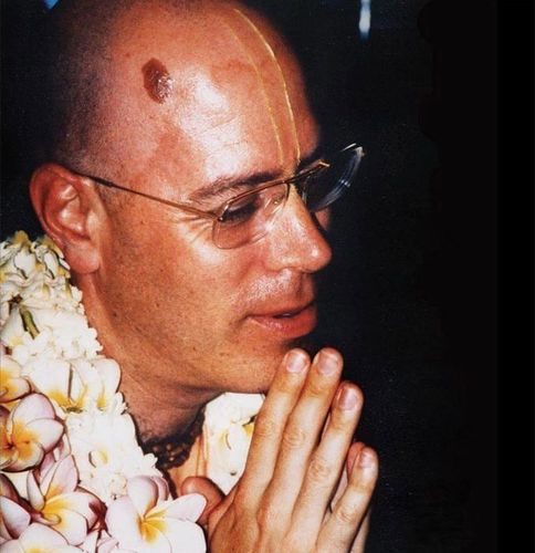 Reverential mood towards Spiritual Master