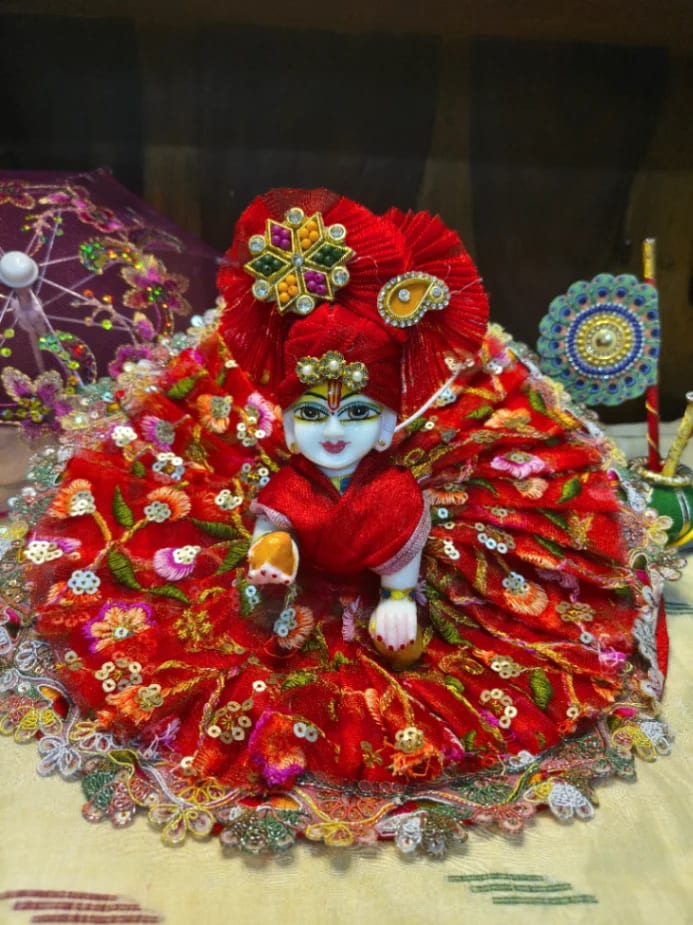 Premium Floral Embroidered Laddu Gopal Poshak Set