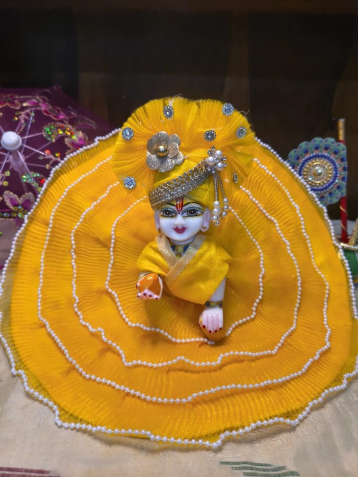 Radiant Yellow Layered Pearl Laddu Gopal Poshak
