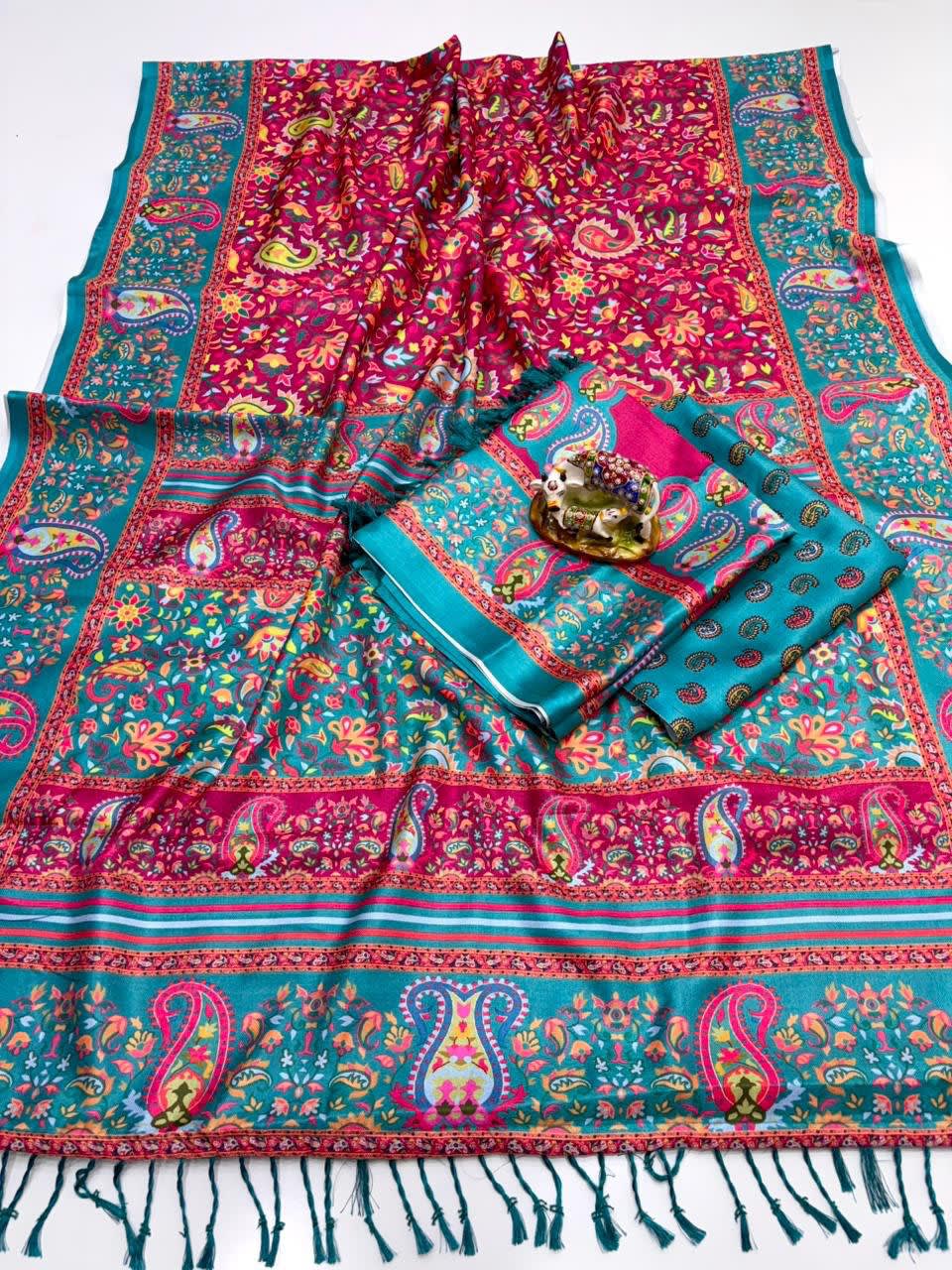 Digital Premium Pashmina Saree with Shawl - Exclusive Hit Design - View 4