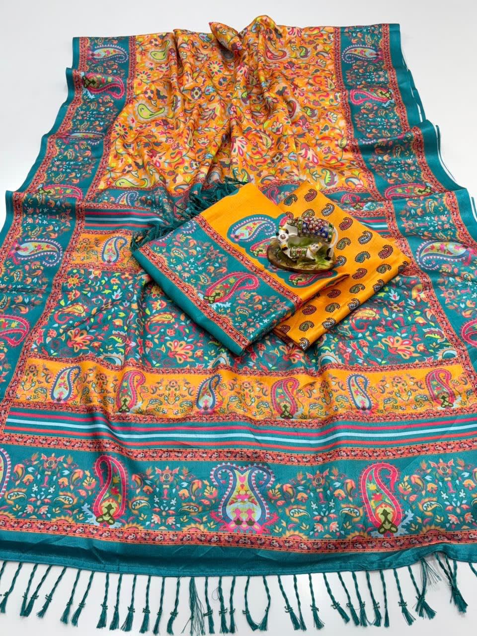 Digital Premium Pashmina Saree with Shawl - Exclusive Hit Design - View 8