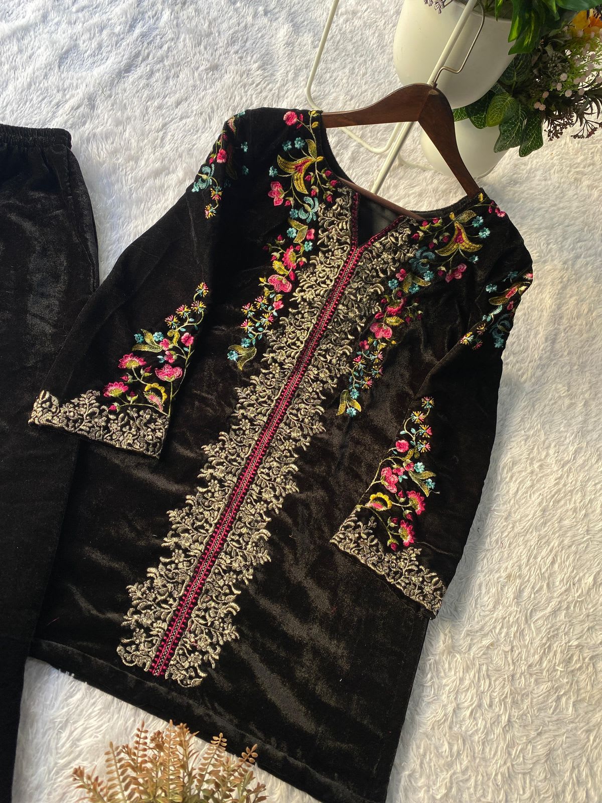 Winter Special Velvet Designer Co-Ord Set - View 4