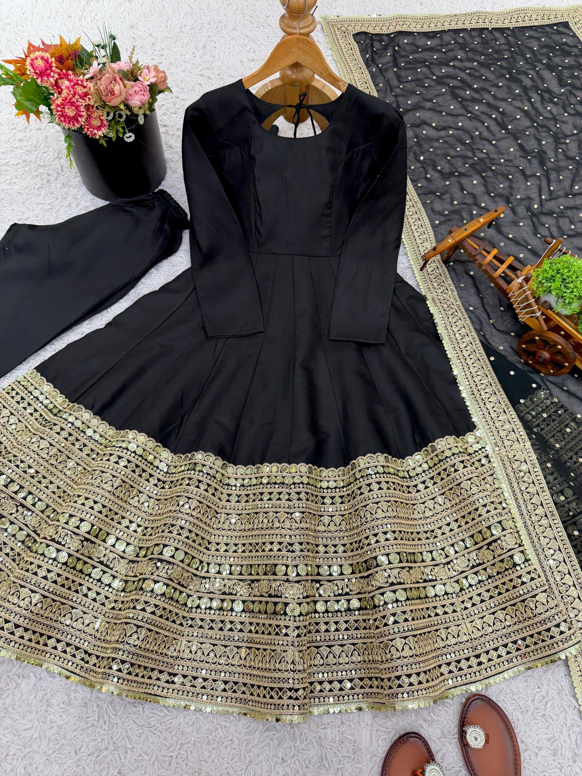 DN-3152 – Premium Designer Anarkali Gown Set - View 4