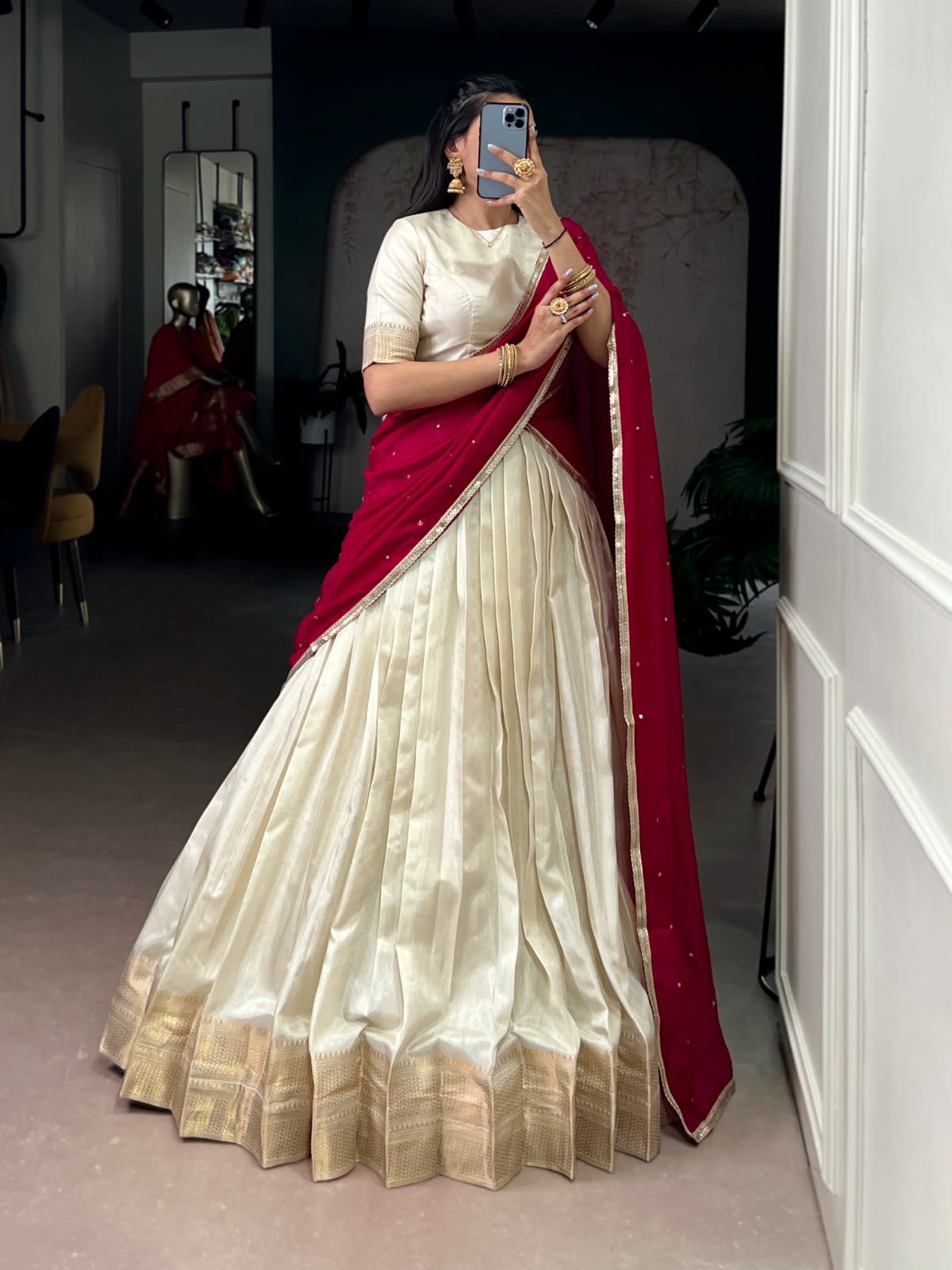 Elegant Dola Silk Lehenga Choli Set - View 5