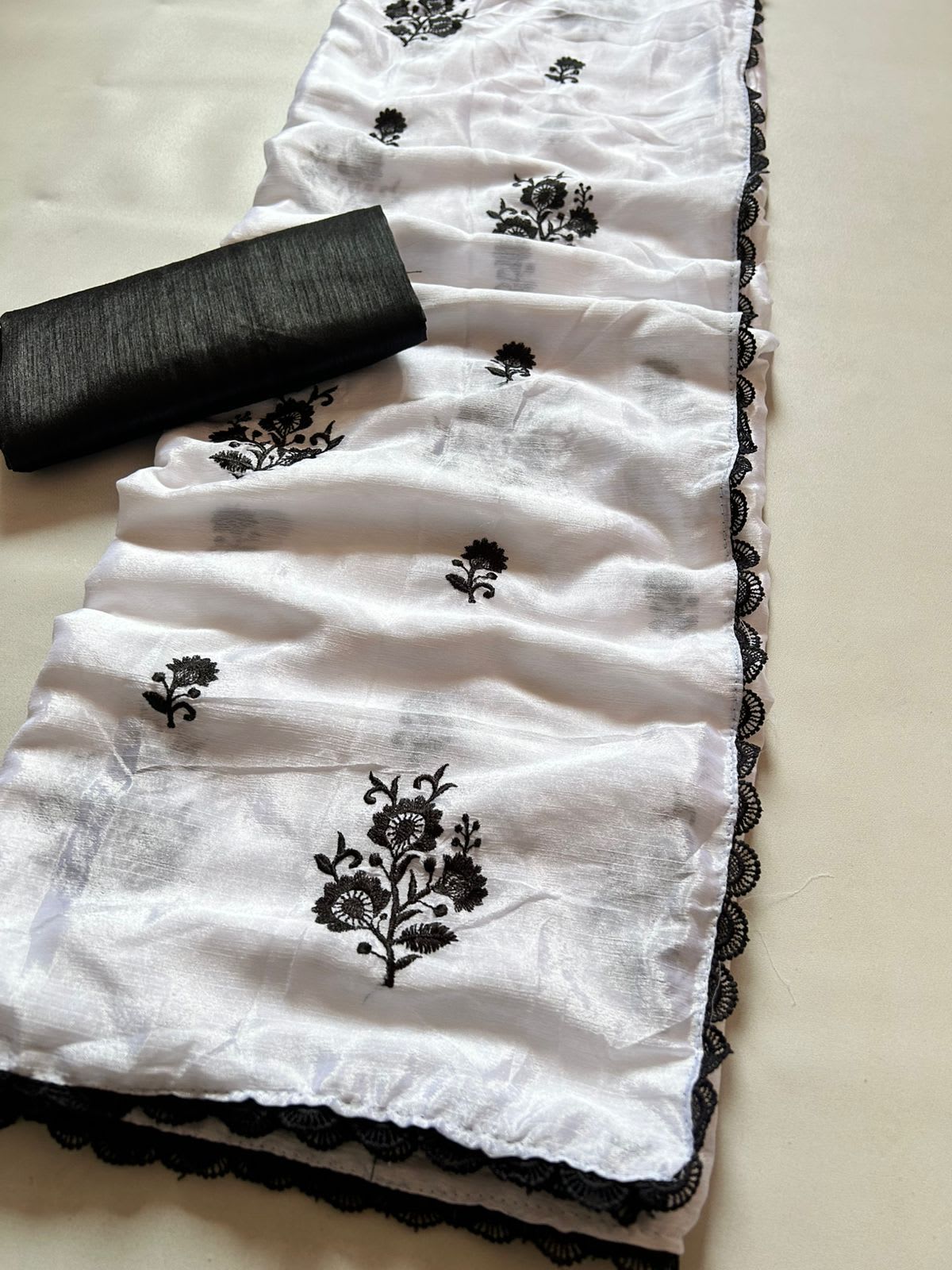 Chainon Silk Saree with Embroidery & Sequins Border – Budget Special Collection - View 5