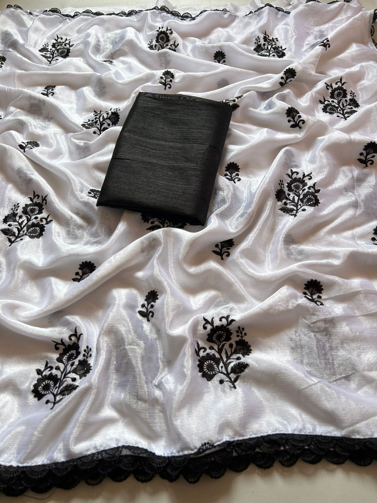 Chainon Silk Saree with Embroidery & Sequins Border – Budget Special Collection - View 4