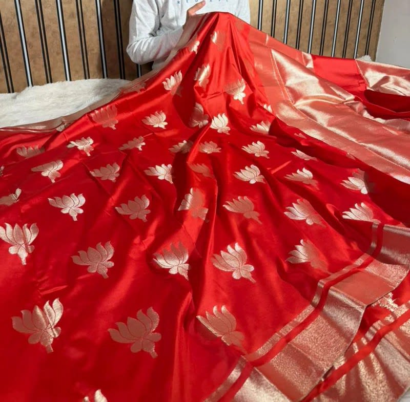 KAJOL MA’AM Inspired Banarasi Silk Collection - Second View