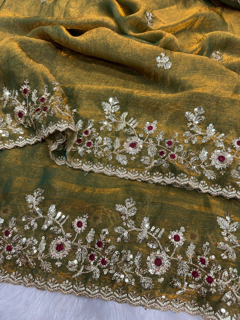 Fandy Chiffon Sequins Embroidered Saree - View 4