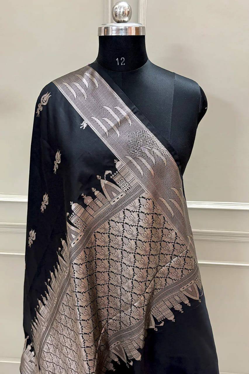 Beautiful Premium Banarasi Ghat Design Silk Saree - View 5