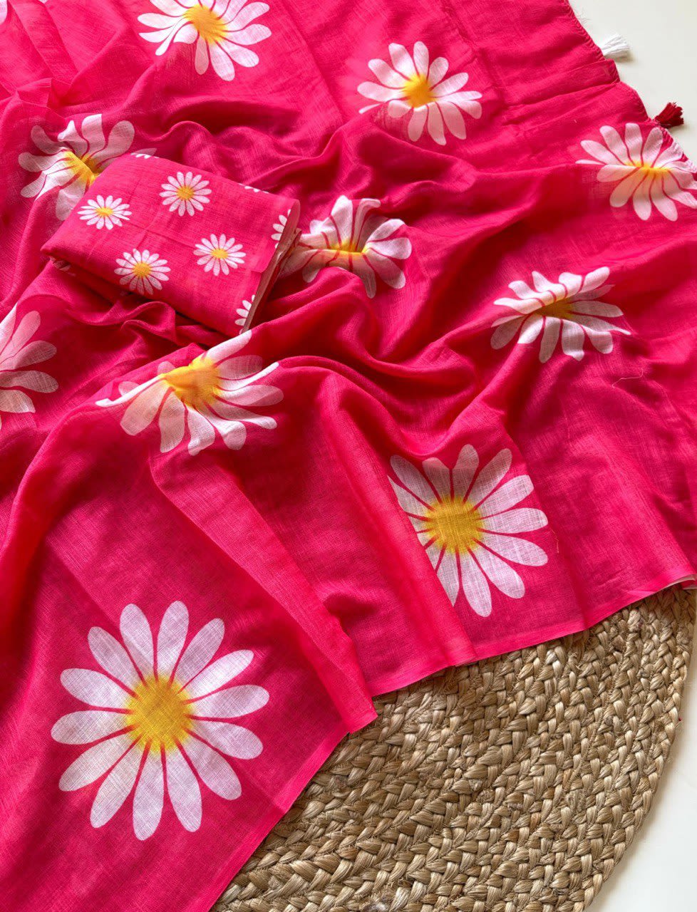 A Pure Linen Digital Floral Saree