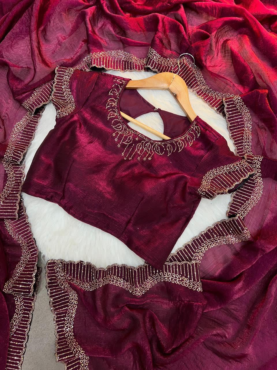 A Space Silk Rich & Hot Trending Instagram Viral Saree - View 4