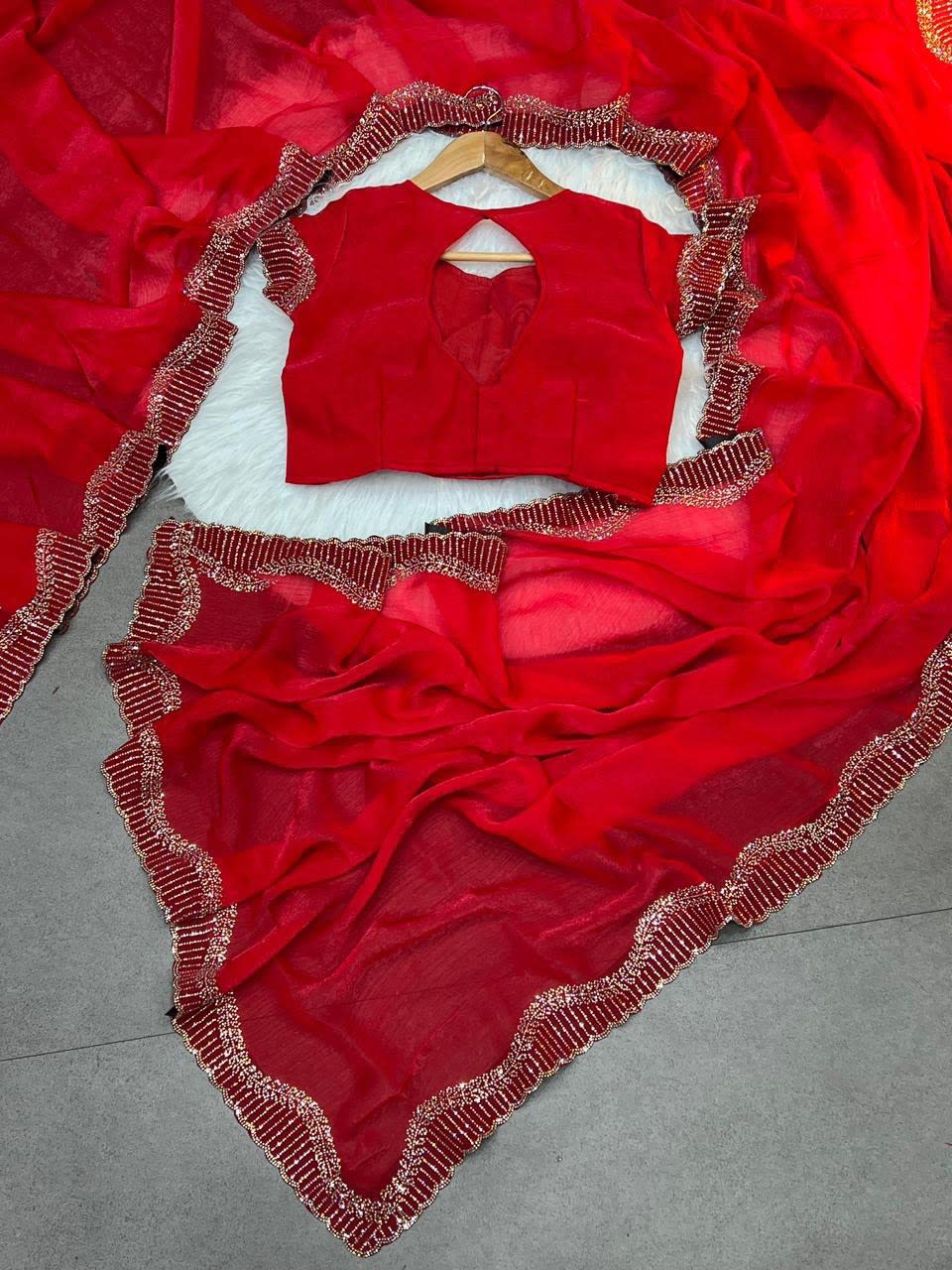 A Space Silk Rich & Hot Trending Instagram Viral Saree - View 5