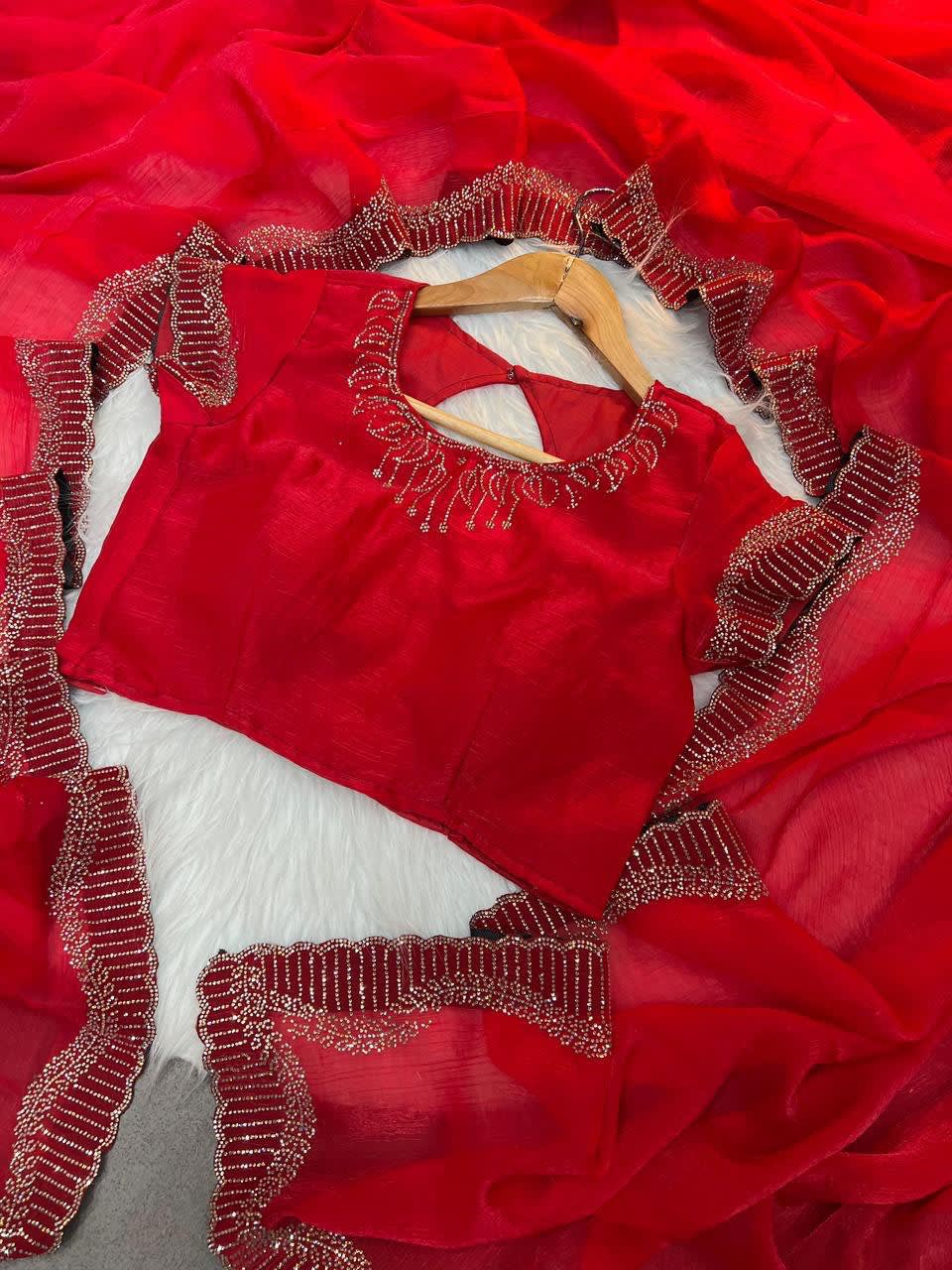 A Space Silk Rich & Hot Trending Instagram Viral Saree - View 6