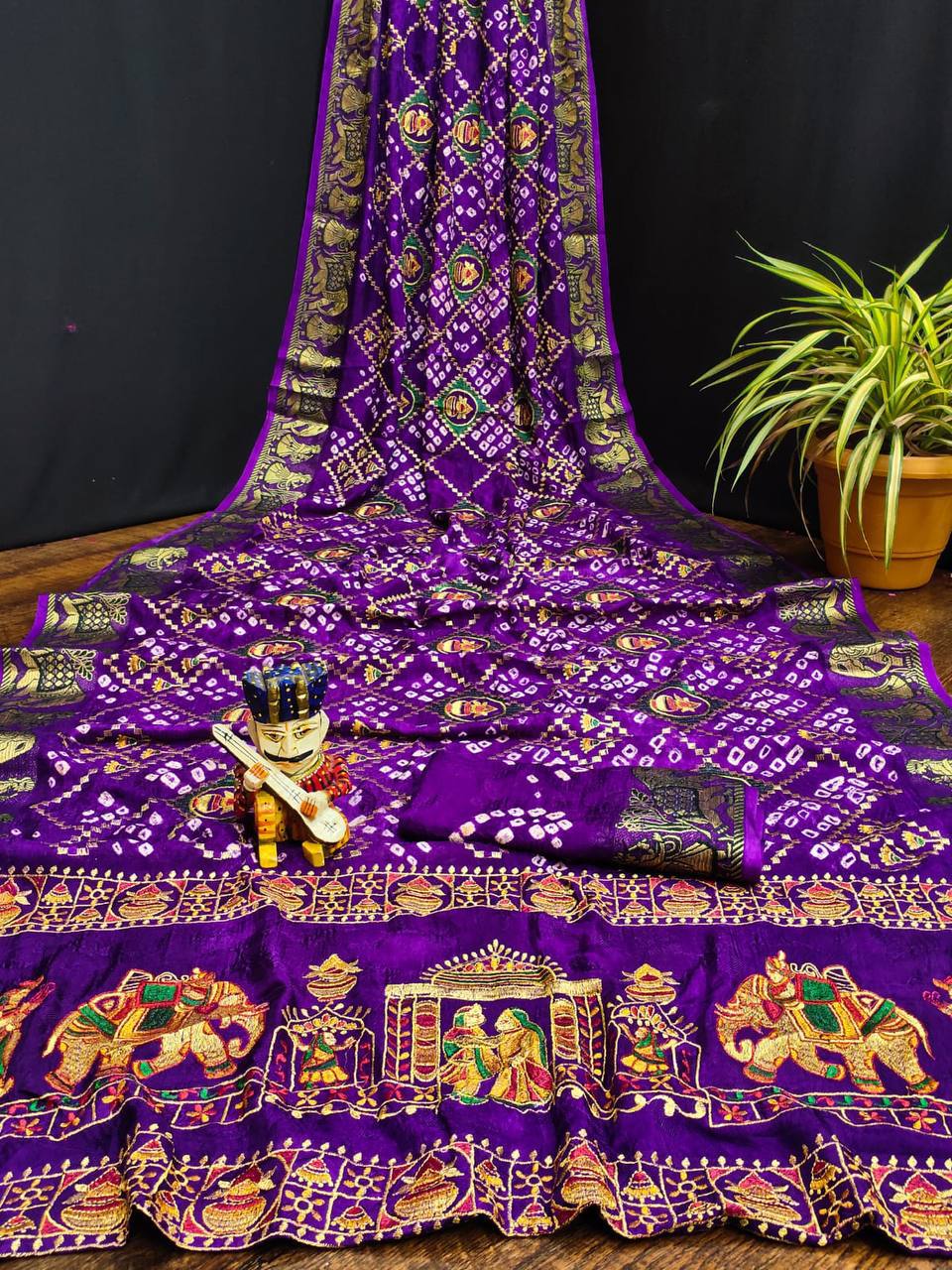 A Traditional Bandhej Saree with Royal Kathiyawadi Embroidery - View 6