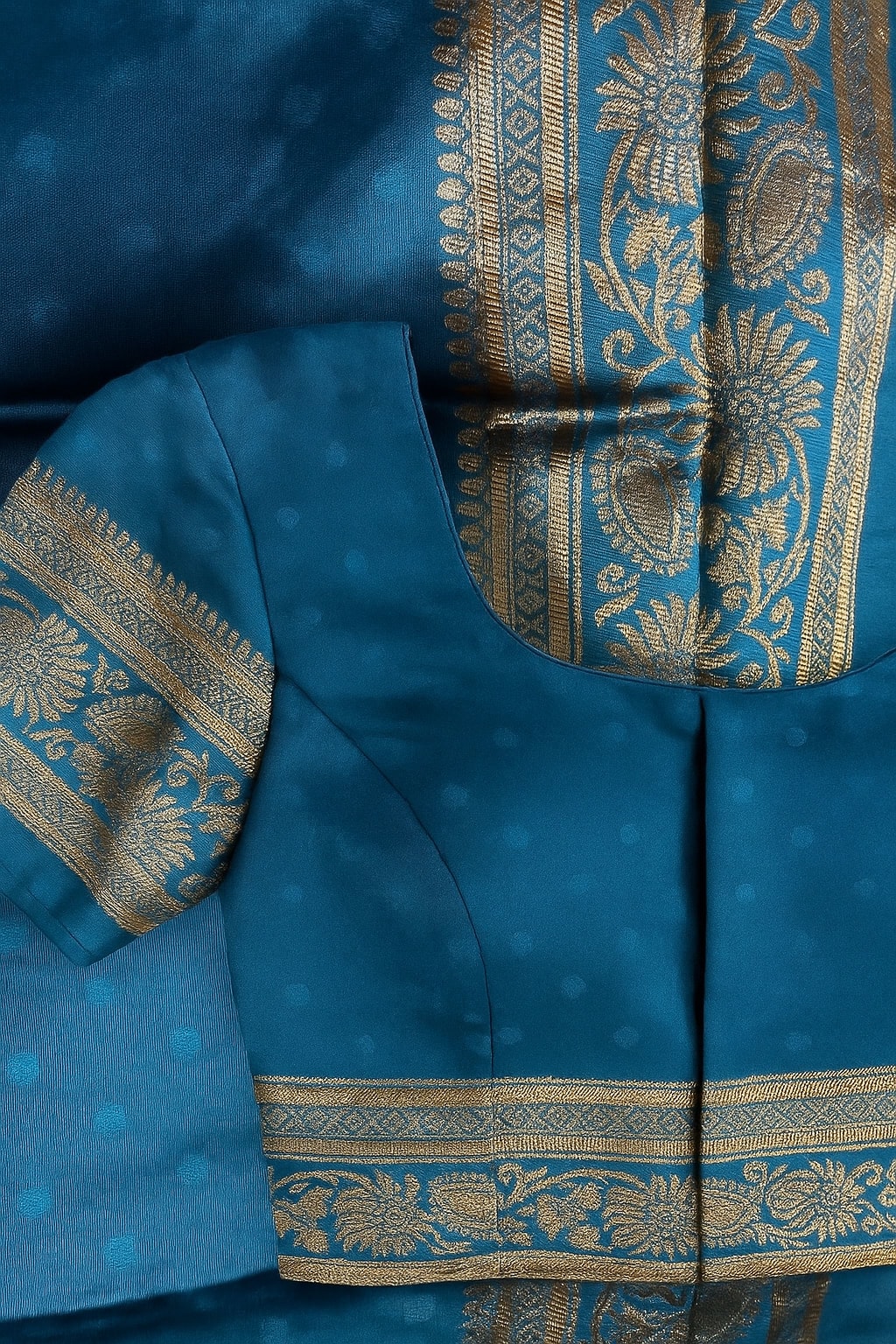 Emerald Turquoise Blue Kanjeevaram Silk Saree with Intricate Golden Zari Work - View 4