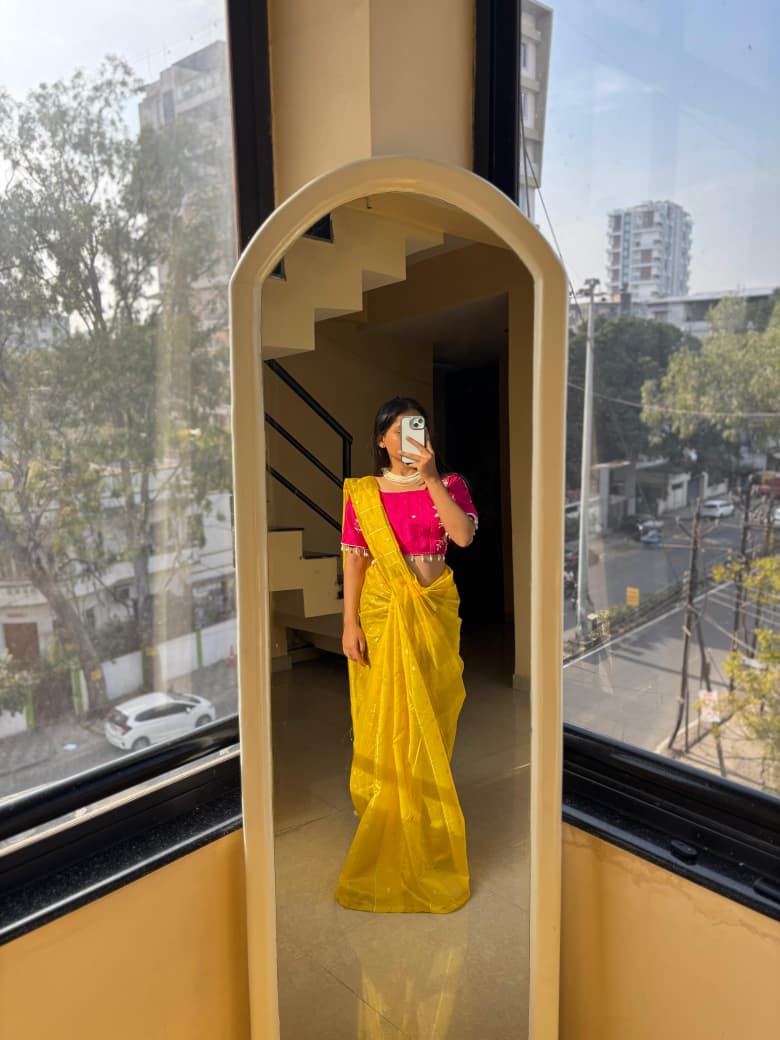 अति सुन्दर साड़ी – Designer Collection - View 5