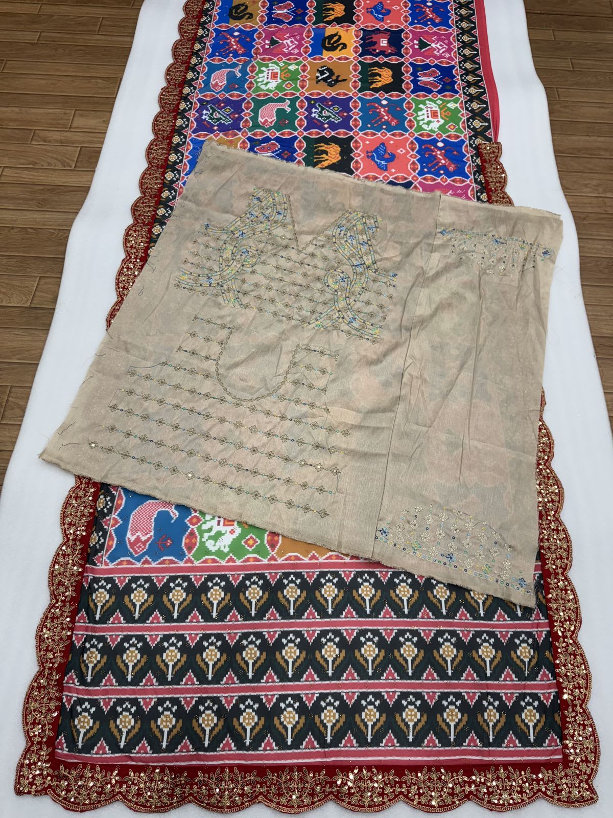 Bollywood Inspired Pure Patola Saree - View 4