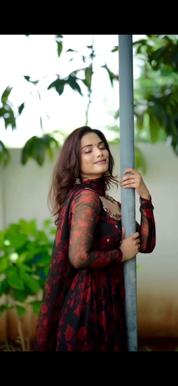 Rose Motif Anarkali Set - View 3