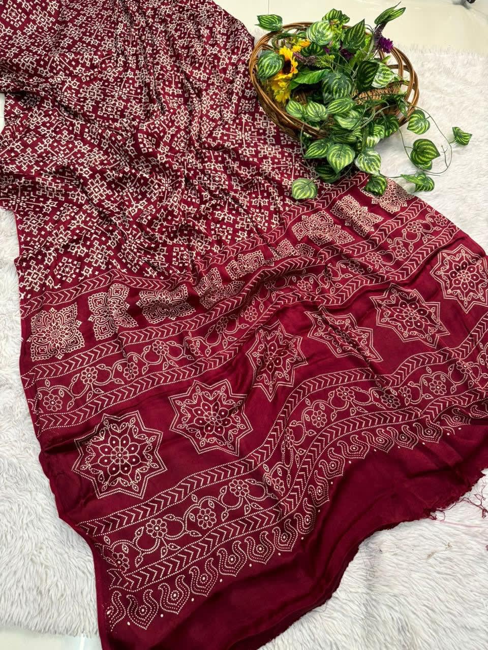 New Ajrakh Gajji Crepe Silk Saree - View 2