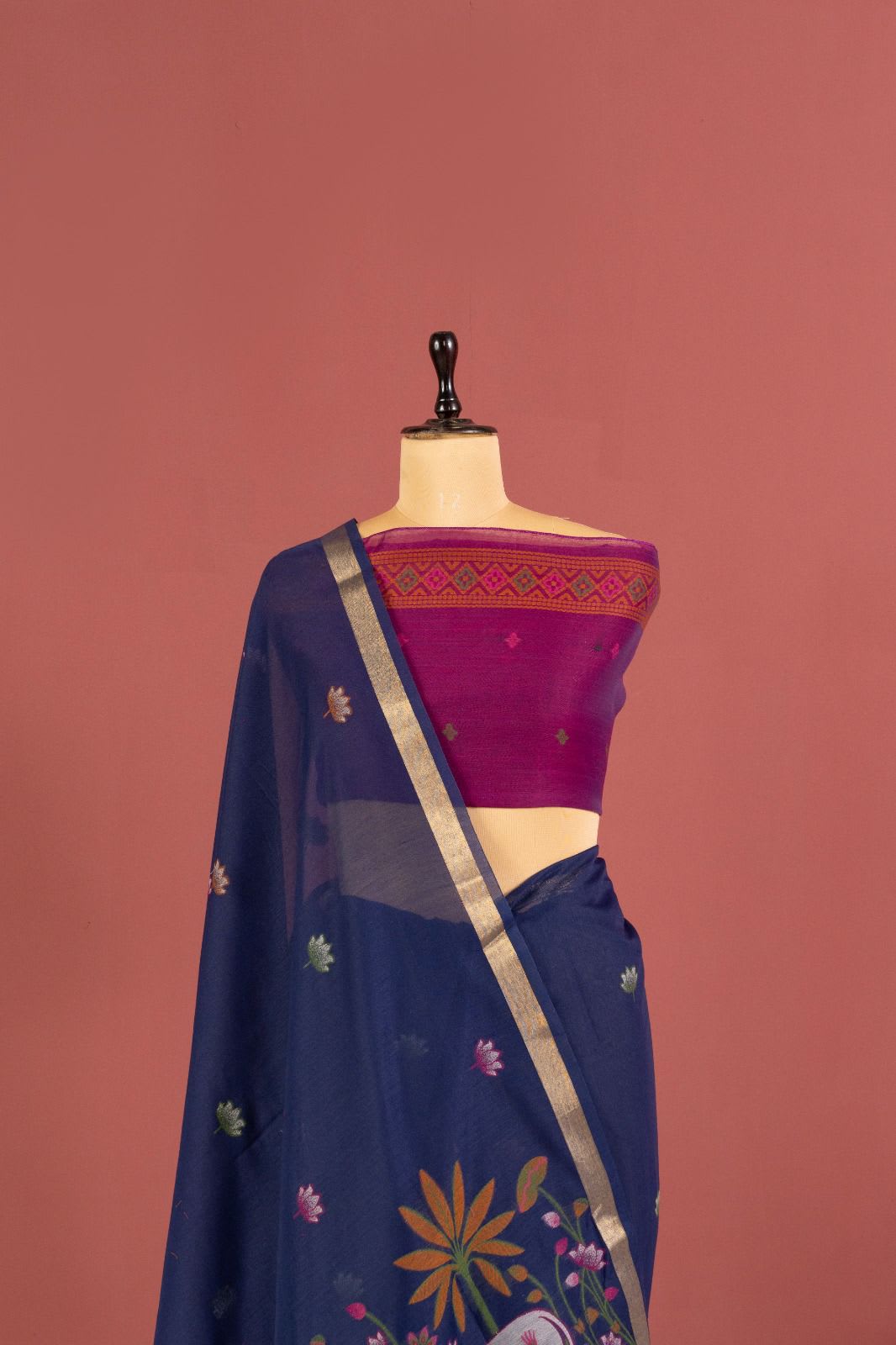 Premium Muga Cotton Pichwai Weaving Saree - View 2