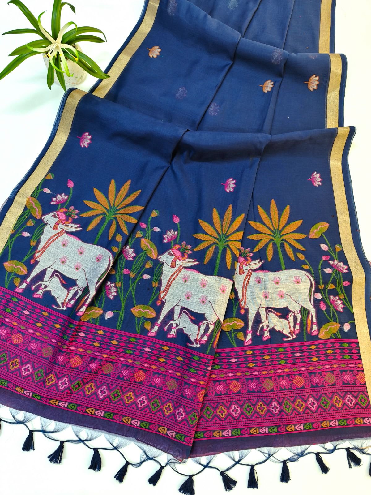 Premium Muga Cotton Pichwai Weaving Saree - View 3