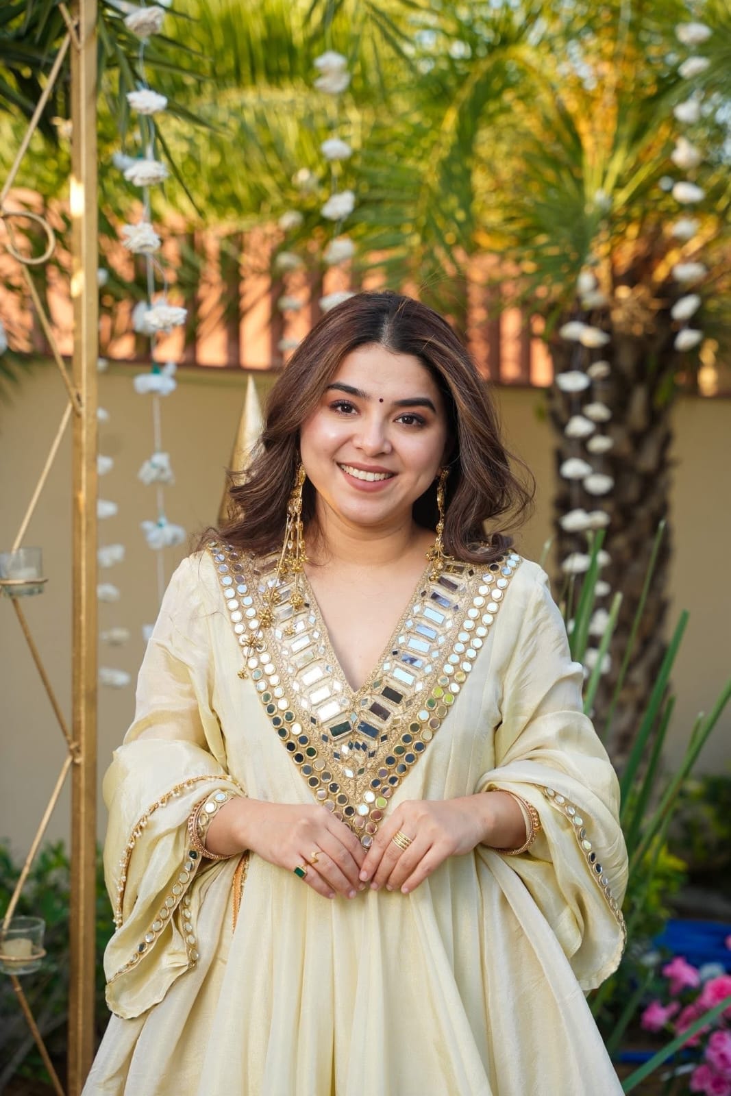 Aliya Cut Kediya Style Mirror Work Plazzo Set - View 3