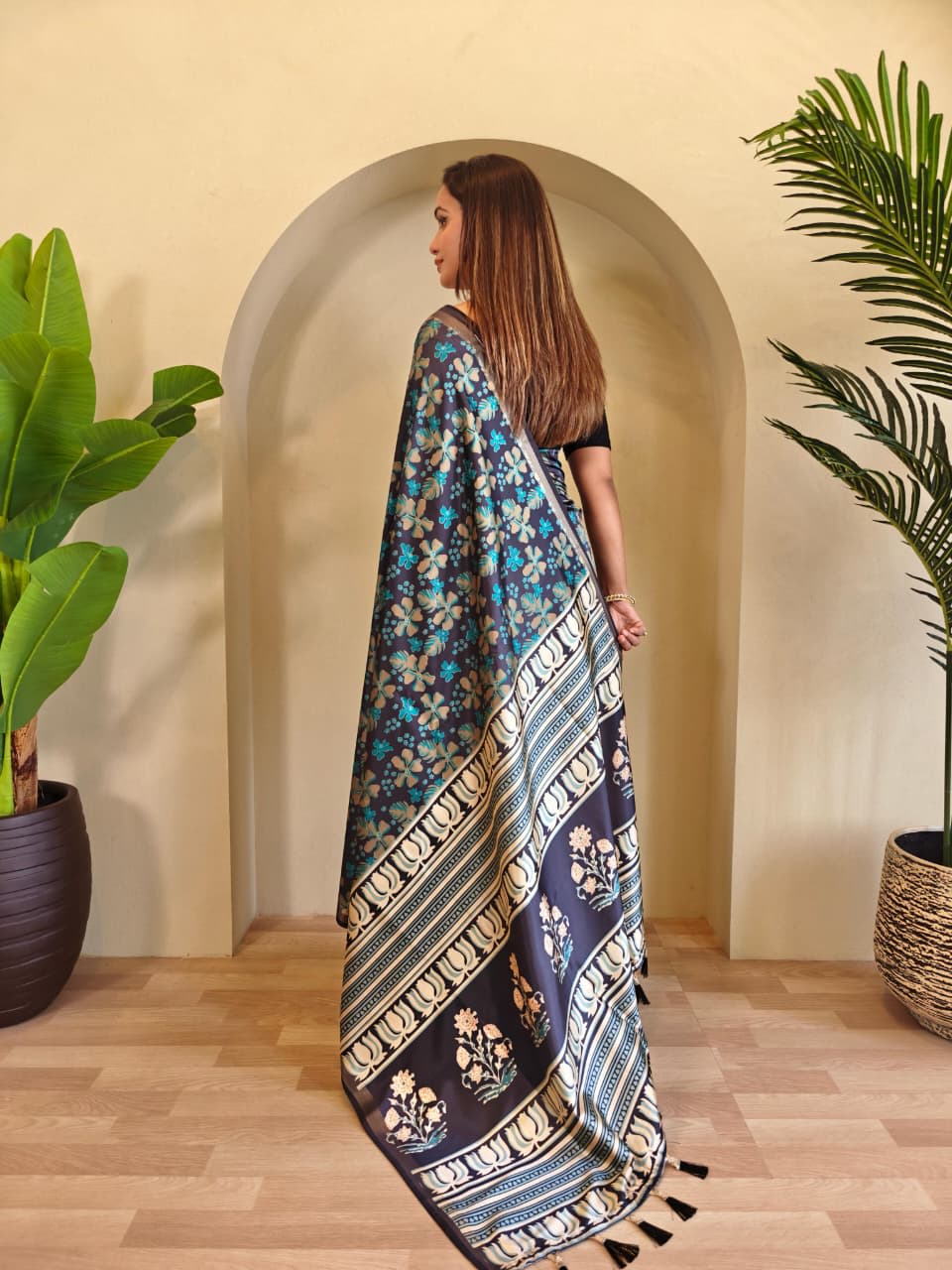 Pure Dola Viscose Saree – Catalogue: Akshar - View 2