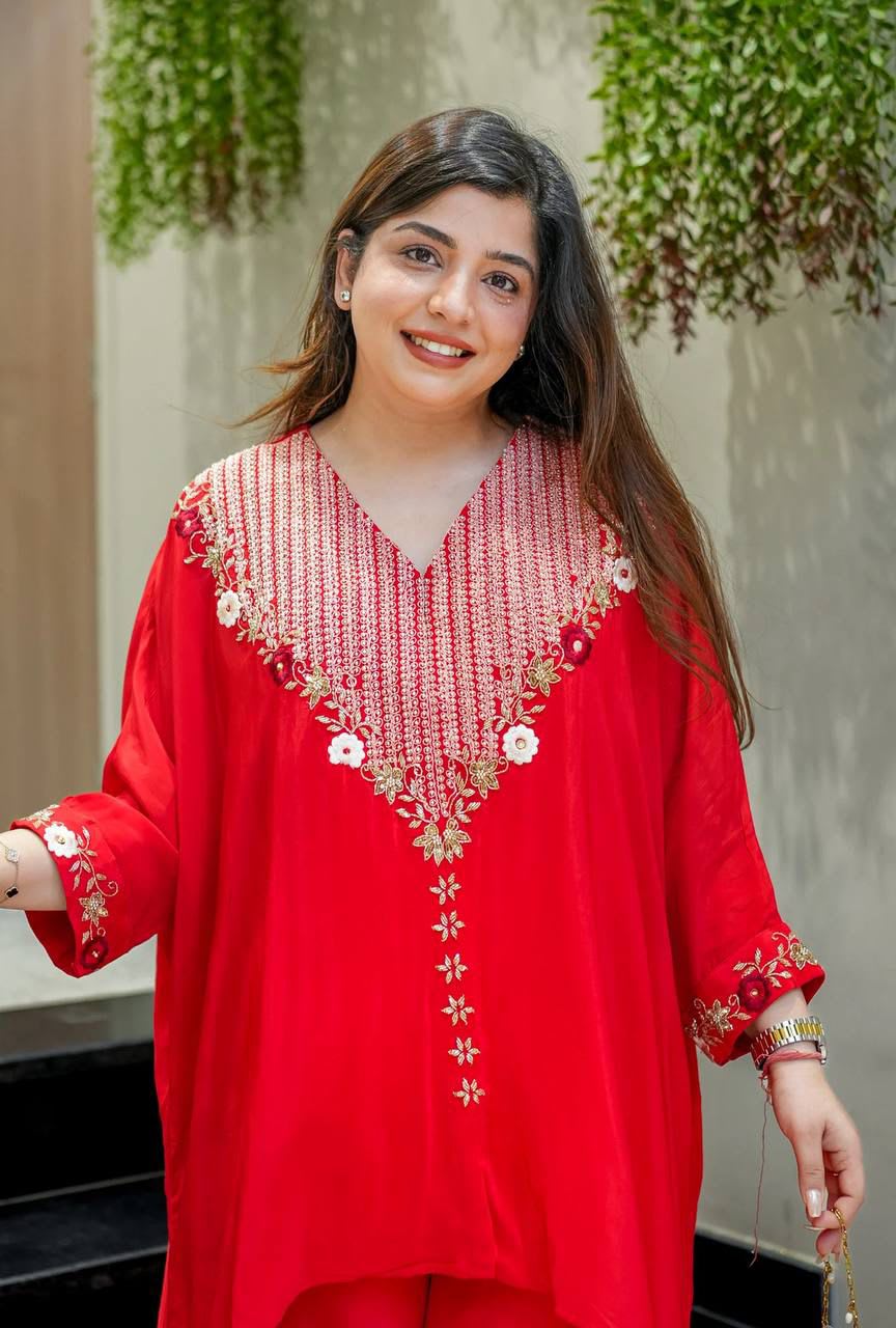 Designer Heavy Chinon Kaftan Cord Set - View 4