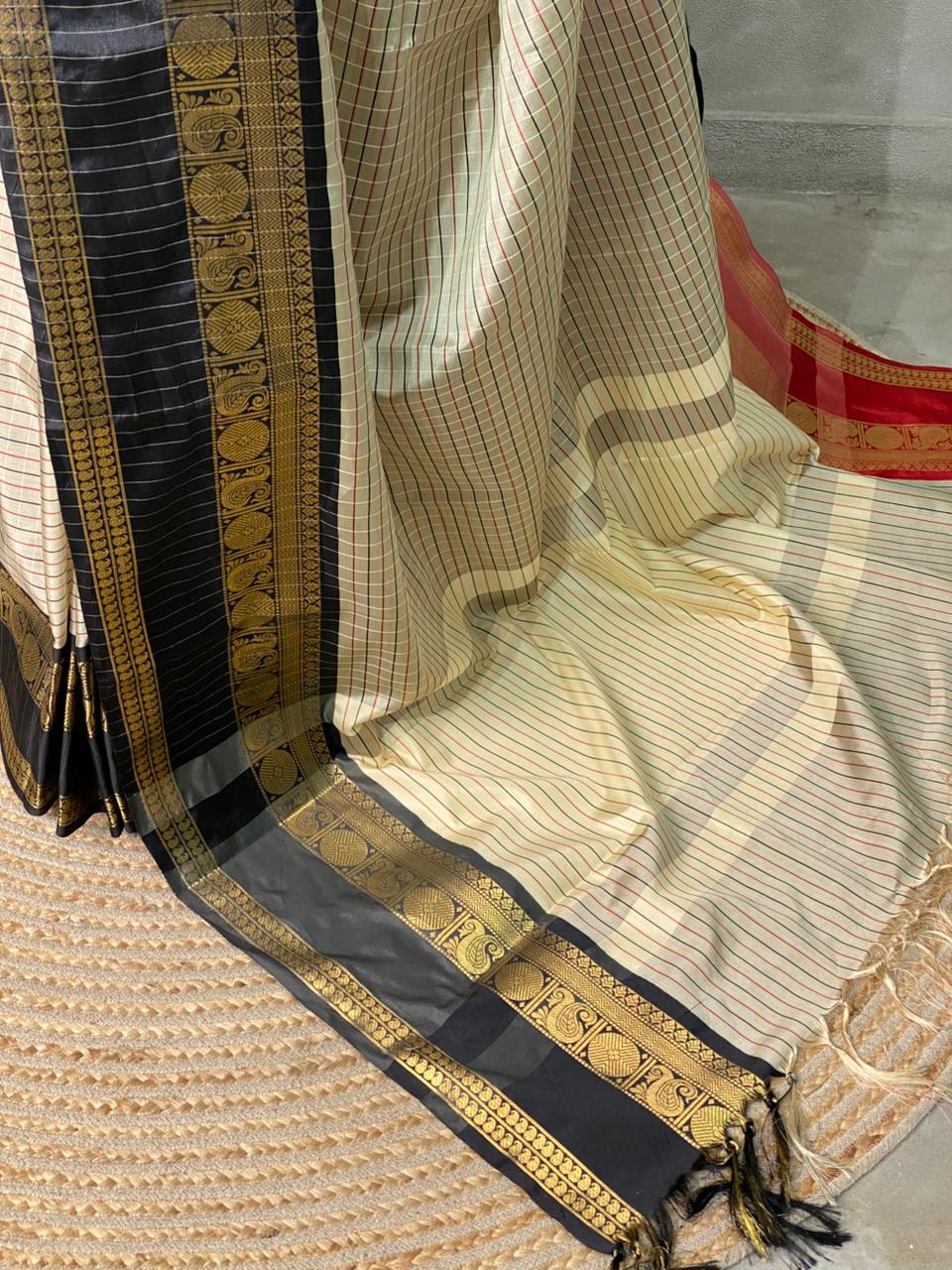 From Varanasi – Banarasi Ganga Jamuna Saree - View 4