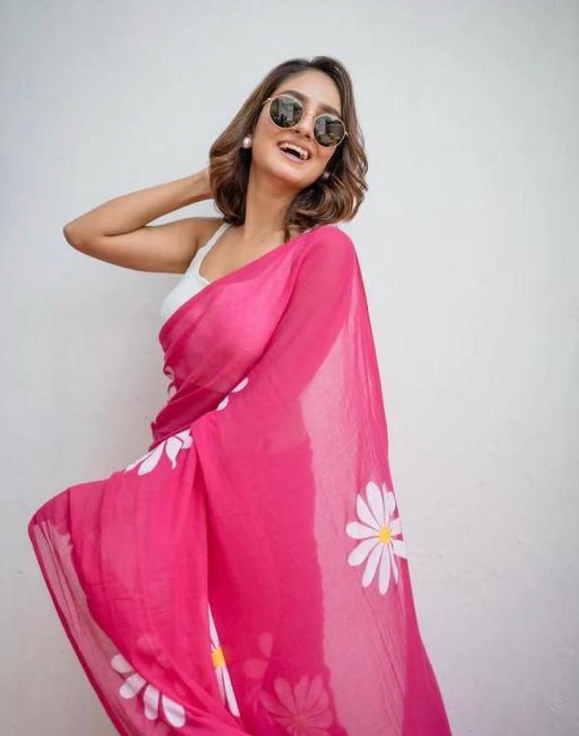 Floral Printed Linen Cotton Saree - View 2